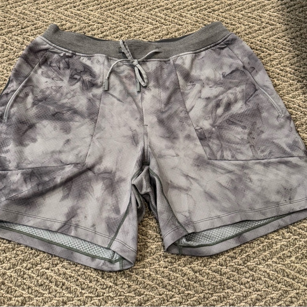 Lululemon Athletica Gray Athletic Shorts with Stretchy Fabric